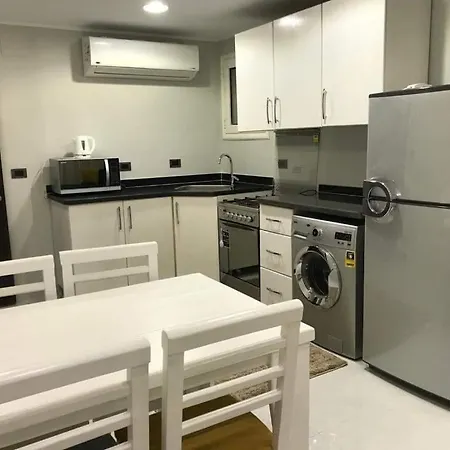 Alojamento de Acomodação e Pequeno-almoço Summer Roma